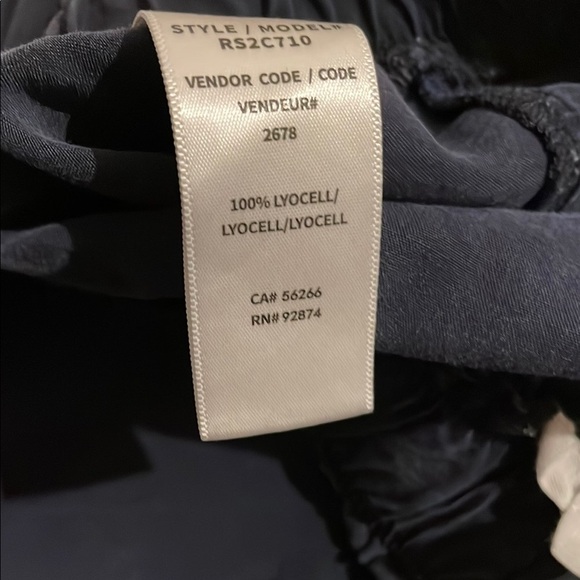 Splendid Lightweight Navy Pants - Picture 8 of 9